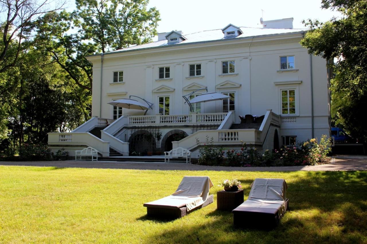Отели типа «постель и завтрак» Pałac Cieleśnica Cieleśnica-39